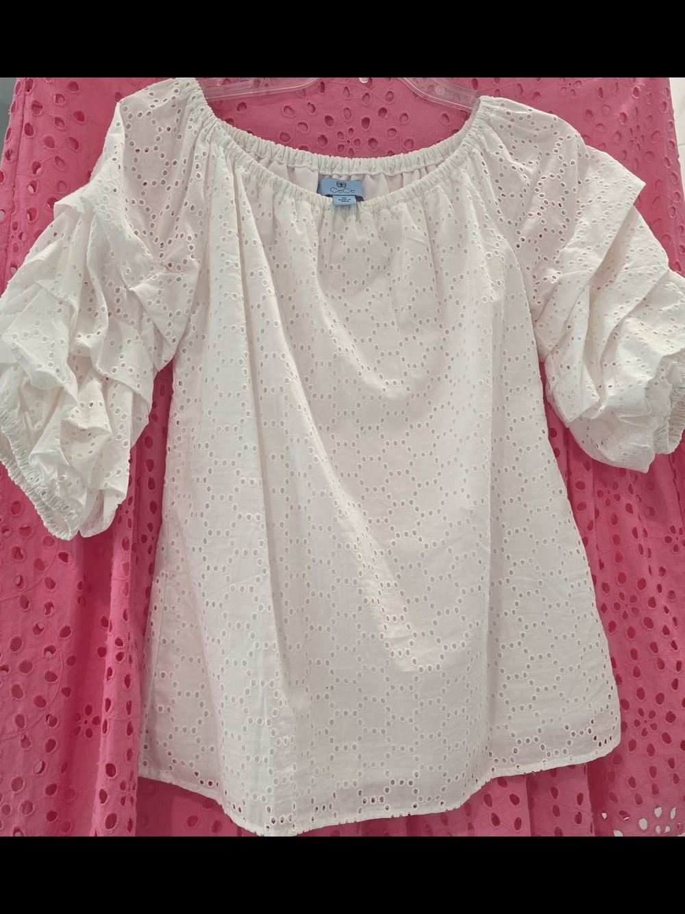 CeCe White Eyelet 3/4 Puffy Ruched-Sleeve Off-Shoulder Peasant Blouse, Lined. XS